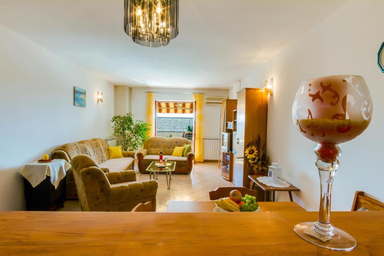 Apartments By The Sea Simuni, Pag - 4083 Kolan Buitenkant foto